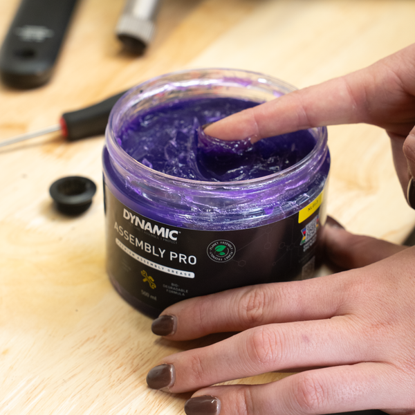 DYNAMIC Assembly Pro Montagepaste Anwendung