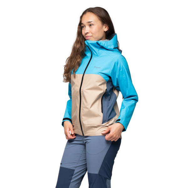 Bergans Women's Vaagaa 3L Shell Jacket Hardshelljacke aqua lagoon warm sand granite blue Regenjacke Damen Auf und Davon Outdoor Equipment