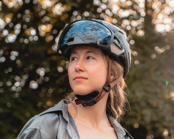 ITINERAIRE EVO Reactiv 0-3 | Fahrradhelm beige/schwarz High-End-Fahradhelm mit Visier Auf und Davon Outdoor Equipment