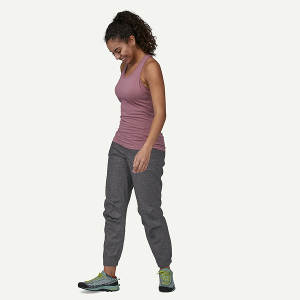 Patagonia Women's Hampi Rock Pants - Short | Kletterhose ink black Damen Kletterhose schwarz meliert Auf und Davon Outdoor Equipment