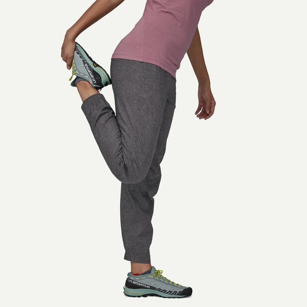 Patagonia Women's Hampi Rock Pants - Short | Kletterhose ink black Damen Kletterhose schwarz meliert Auf und Davon Outdoor Equipment