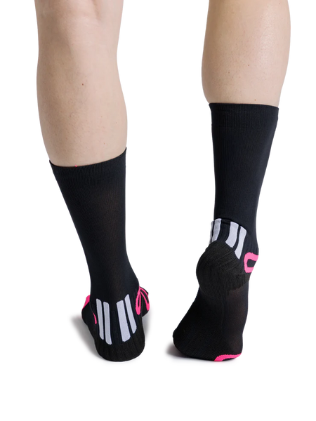 x black