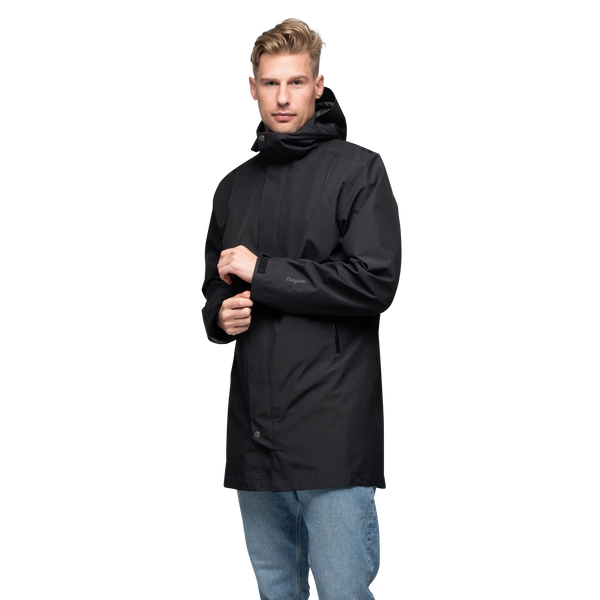 Bergans Urban 2L Shell Coat Men black Regenmantel Herren schwarz Auf und Davon Outdoor Equipment