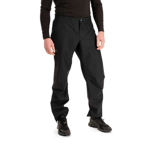 bergans Essentials 2.5L Shell Pants Men Regenhose schwarz Herren  Auf und Davon Outdoor Equipment