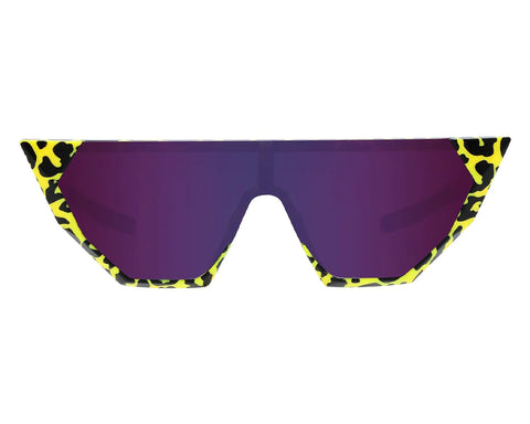 The Showroom - Carnivore - Auf und Davon | Outdoor Equipment