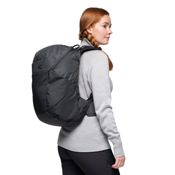 black/dark shadow grey