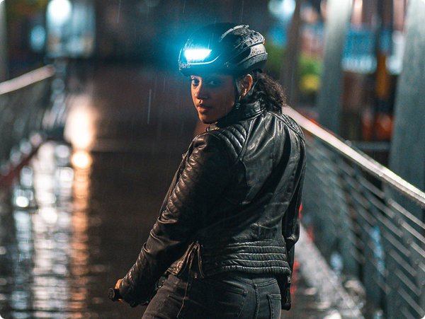 Lumos Ultra MIPS LED Helm | Fahrradhelm smarter Fahrradhelm mit Licht fog grey grau Auf und Davon Outdoor Equipment