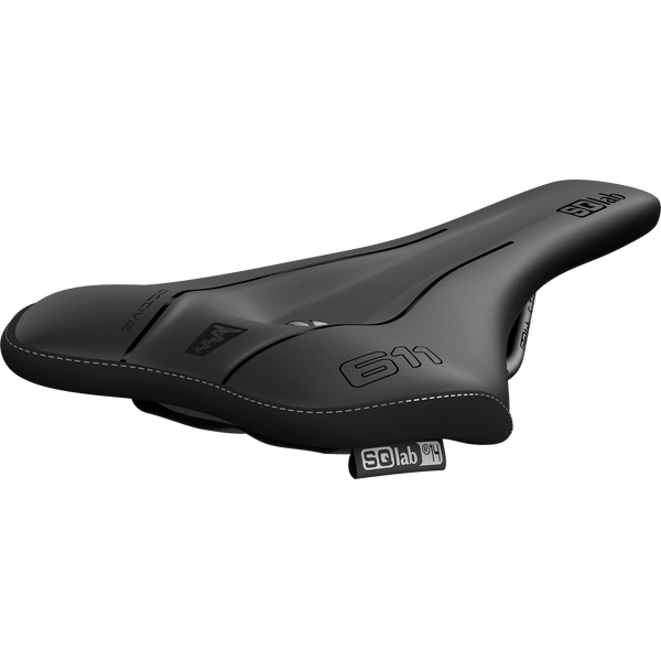 SQlab 611 Ergowave active 2.1 Schrägansicht von hinten mit Stufenform