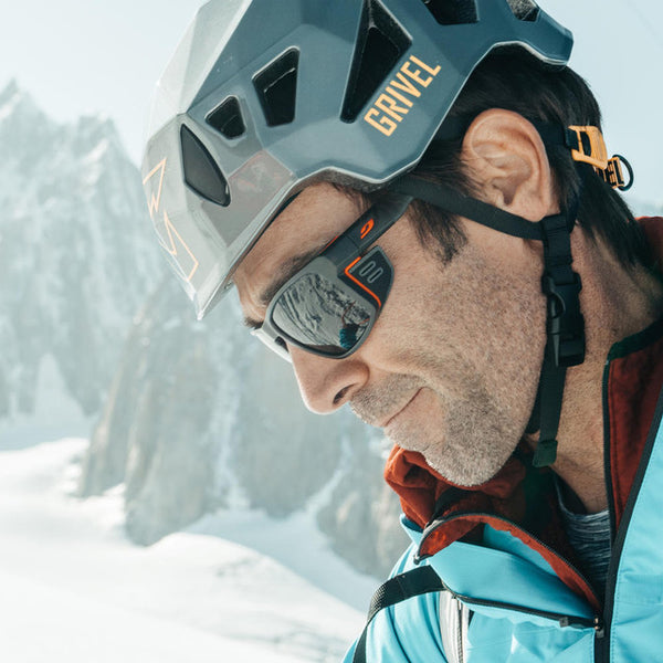 Julbo SHIELD Reactiv 2-4 Polarized | Gletscherbrille schwarz-orange Auf und Davon Outdoor Equipment