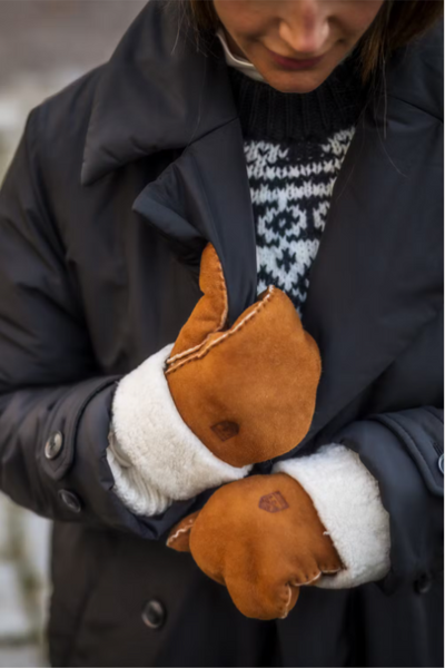 Sheepskin Mitt