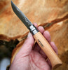 Opinel Inox Taschenmesser N°08 im Einsatz
