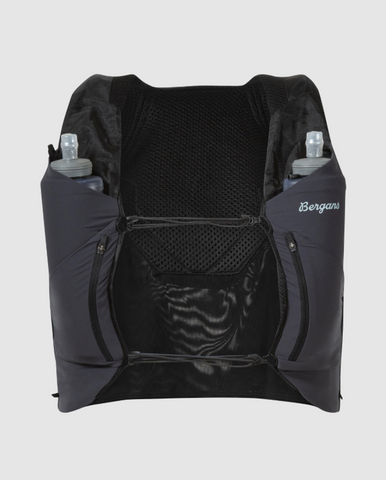 bergans Y LightLine Hydration Vest 5 | Laufweste Trailrunning Weste Laufrucksack schwarz Auf und Davon Outdoor Equipment