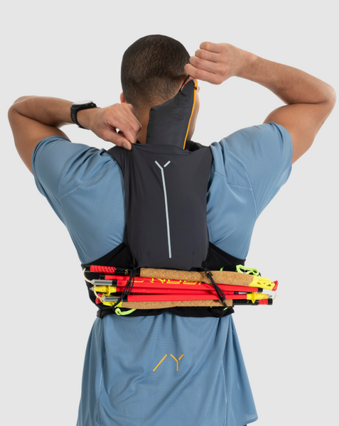 bergans Y LightLine Hydration Vest 5 | Laufweste Trailrunning Weste Laufrucksack schwarz Auf und Davon Outdoor Equipment